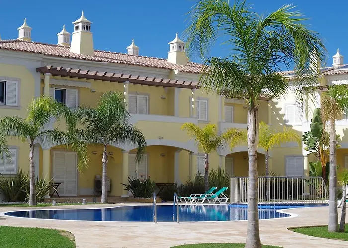 Apartment @ Poolside