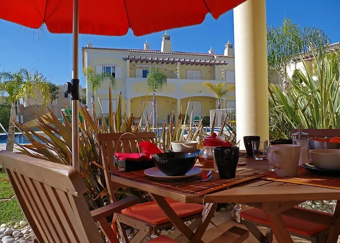 @ Poolside Albufeira